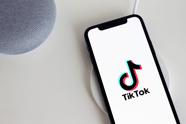 Máte sluchátka k mobilnímu telefonu? 